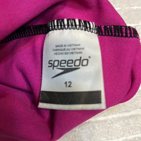 Speedo swimsuit - Picture 3 of 3